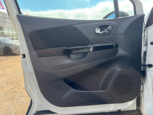 Renault Kaptur Play, 2018 года, пробег 101830 км