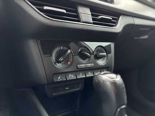 Skoda Rapid Hockey Edition Active, 2020 года, пробег 139200 км