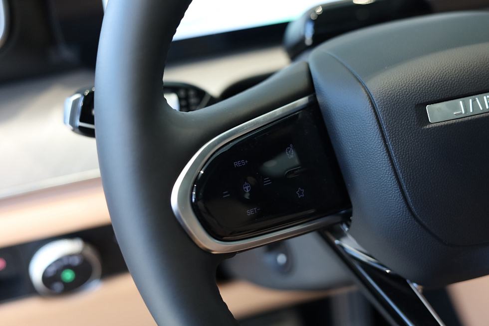 Jaecoo J8 Supreme, серый