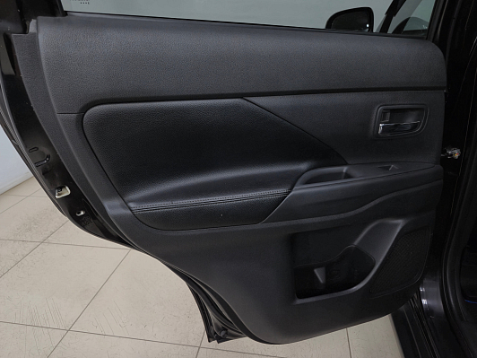 Mitsubishi Outlander Ultimate, 2014 года, пробег 225319 км