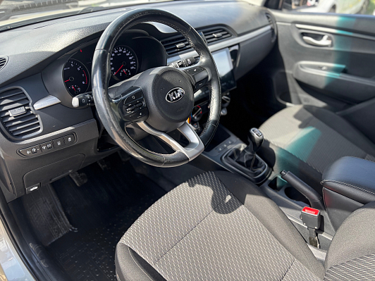 Kia Rio Luxe, 2018 года, пробег 114338 км