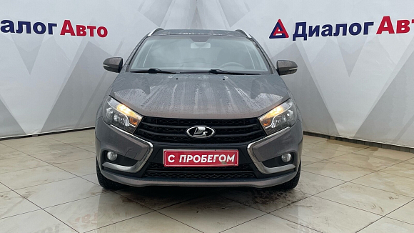 Lada (ВАЗ) Vesta Luxe Multimedia (2017-2019), 2019 года, пробег 101973 км