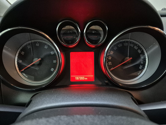 Opel Astra Cosmo, 2013 года, пробег 197000 км