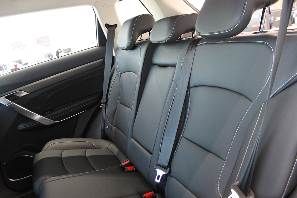 Belgee X70 , серебряный