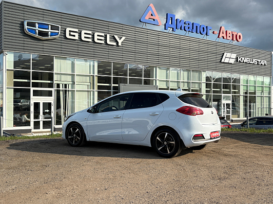 Kia Ceed Luxe, 2013 года, пробег 192700 км