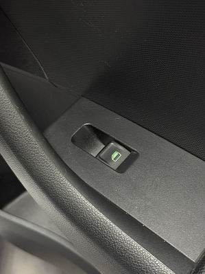 Skoda Rapid, 2014 года, пробег 181000 км