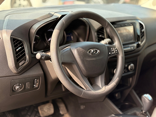 Lada (ВАЗ) XRAY Luxe Prestige (2018), 2017 года, пробег 161189 км