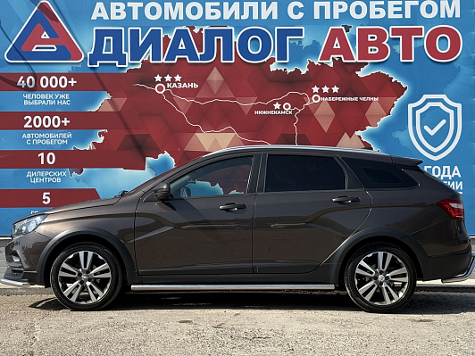 Lada (ВАЗ) Vesta Luxe Multimedia (2017-2019), 2019 года, пробег 76000 км