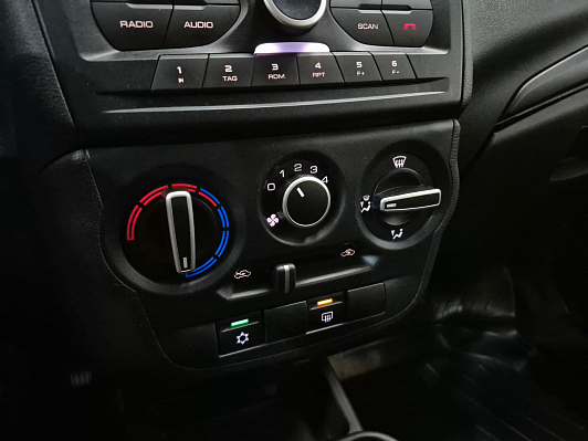 Lada (ВАЗ) Granta, 2019 года, пробег 157195 км