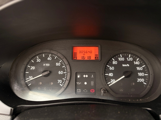 Renault Logan Authentique, 2005 года, пробег 305603 км