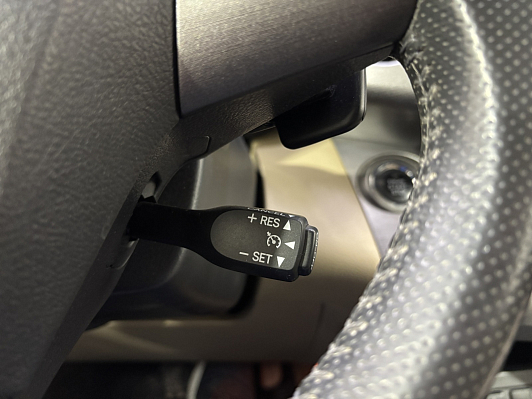 Toyota RAV4, 2012 года, пробег 124231 км