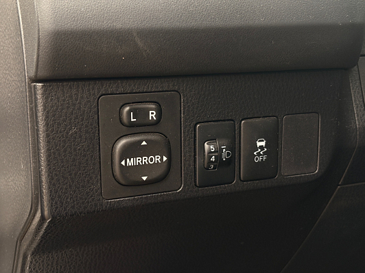 Toyota RAV4, 2013 года, пробег 232000 км