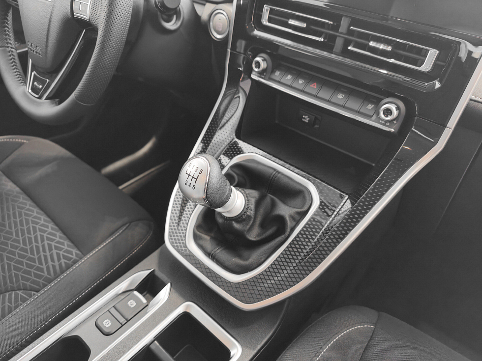 Haval M6 Оптимум, серый