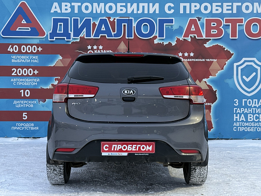 Kia Rio, 2015 года, пробег 112000 км
