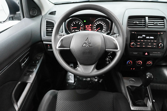 Mitsubishi ASX Invite, 2017 года, пробег 106000 км