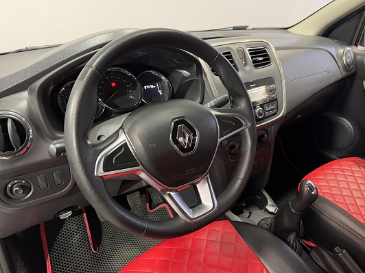 Renault Logan Stepway Life, 2020 года, пробег 97000 км