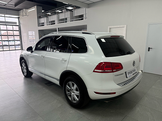 Volkswagen Touareg, 2014 года, пробег 218000 км