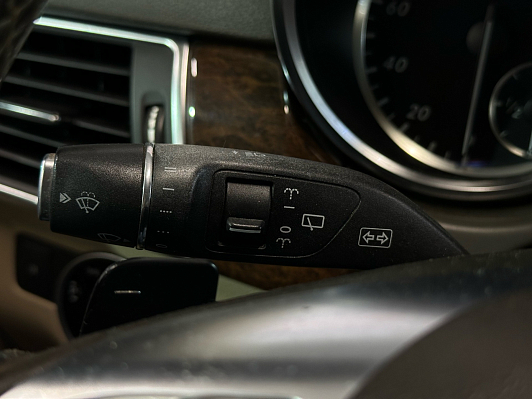 Mercedes-Benz M-Класс, 2011 года, пробег 313000 км