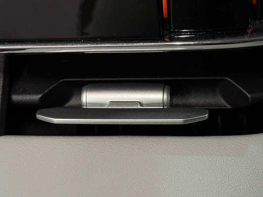 Geely Atlas Flagship, 2024 года, пробег 35500 км