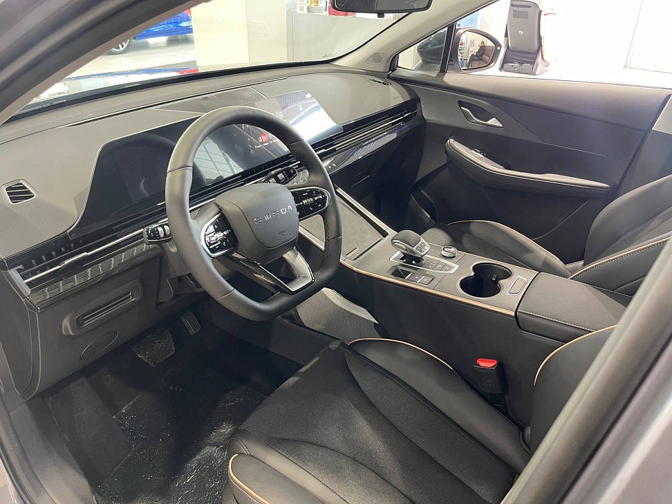 Omoda C5 Fun, серебряный