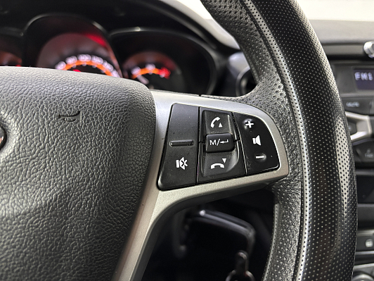 Lada (ВАЗ) Vesta Comfort, 2019 года, пробег 124580 км