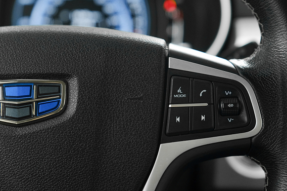 Geely Atlas Luxury, 2019 года, пробег 93000 км