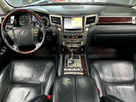 Lexus LX Sport Design 2, 2013 года, пробег 196691 км