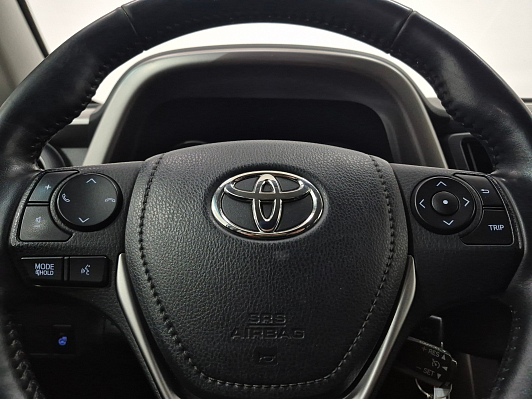 Toyota RAV4, 2017 года, пробег 122842 км