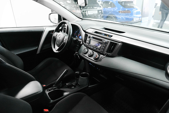 Toyota RAV4, 2014 года, пробег 149496 км