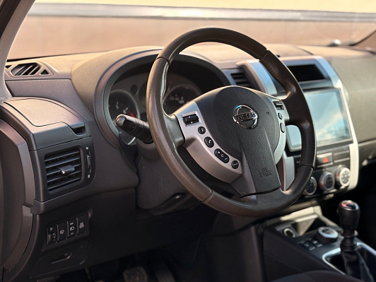 Nissan X-Trail SE, 2010 года, пробег 330000 км