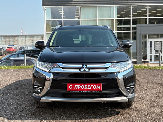 Mitsubishi Outlander Intense+, 2015 года, пробег 141200 км
