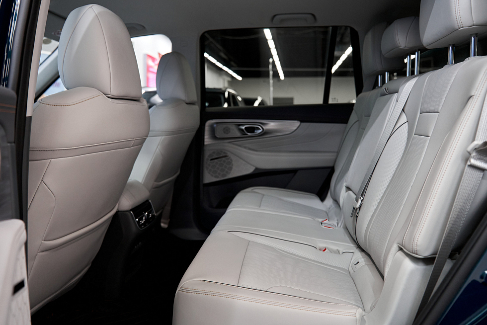 GAC GS8 GL (5 мест), серебряный