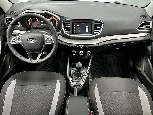 Lada (ВАЗ) Vesta, 2025 года, пробег 20800 км