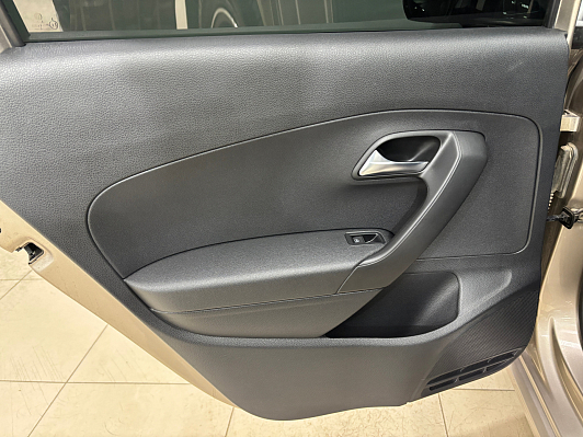 Volkswagen Polo Comfortline, 2018 года, пробег 141090 км