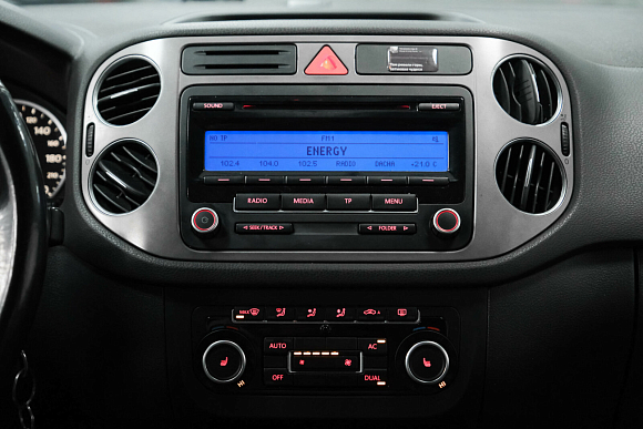 Volkswagen Tiguan Trend&Fun, 2011 года, пробег 151550 км