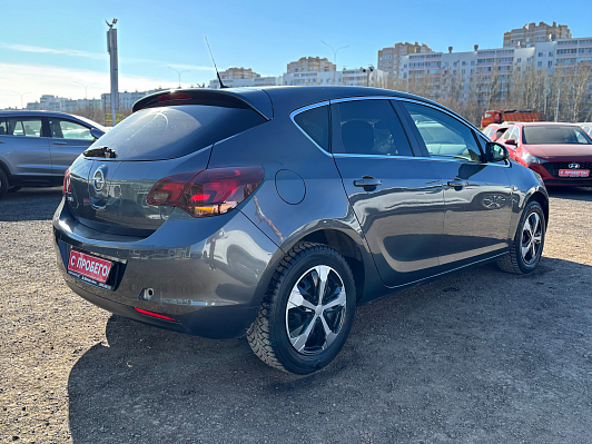 Opel Astra Cosmo, 2011 года, пробег 140765 км