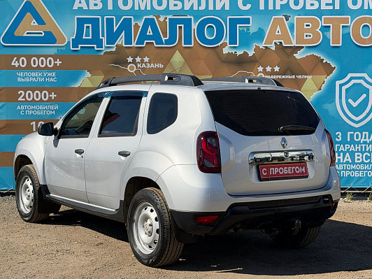 Renault Duster Expression, 2015 года, пробег 200000 км