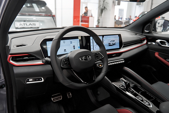Geely Coolray Flagship, серый