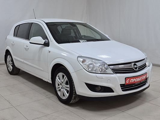 Opel Astra, 2011 года, пробег 234883 км