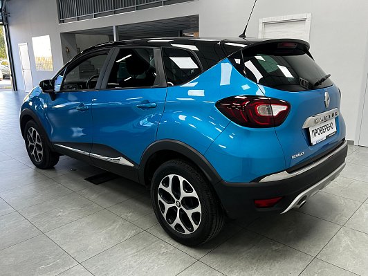 Renault Kaptur Style, 2017 года, пробег 107000 км