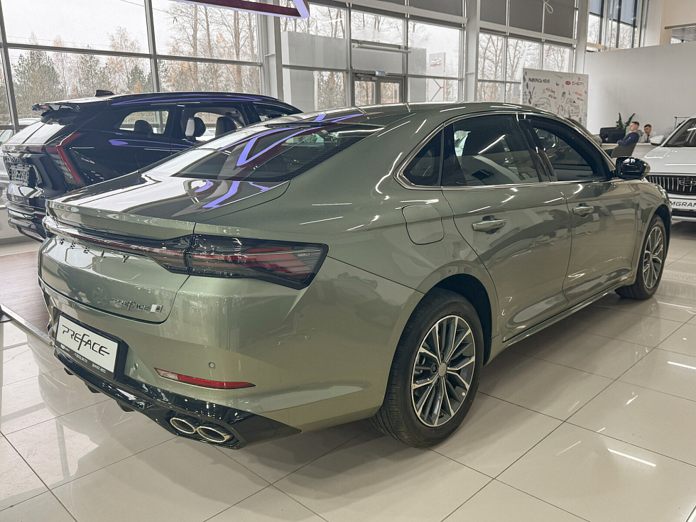 Geely Preface Флагман, зеленый