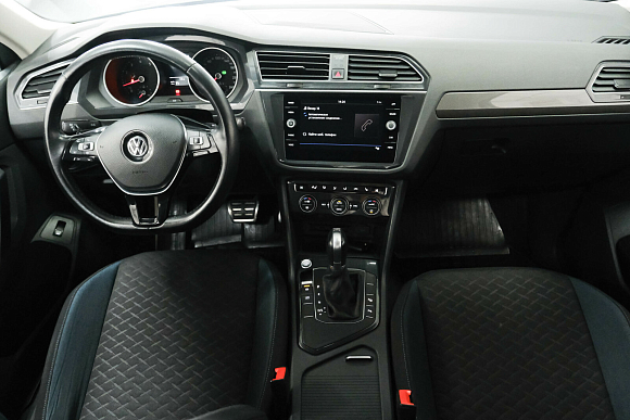 Volkswagen Tiguan CITY, 2019 года, пробег 81381 км
