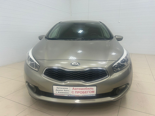 Kia Ceed, 2013 года, пробег 141000 км