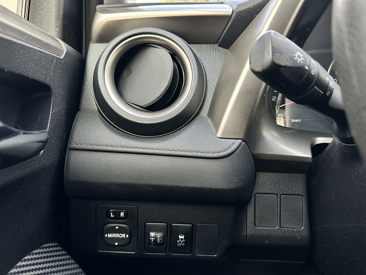 Toyota RAV4, 2013 года, пробег 108000 км