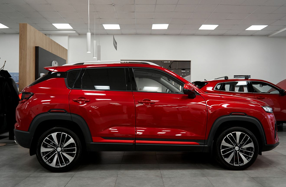 Omoda C7 Актив, серебряный