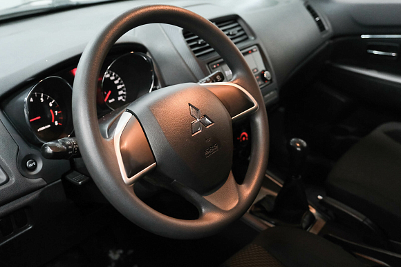 Mitsubishi ASX Invite, 2017 года, пробег 106000 км