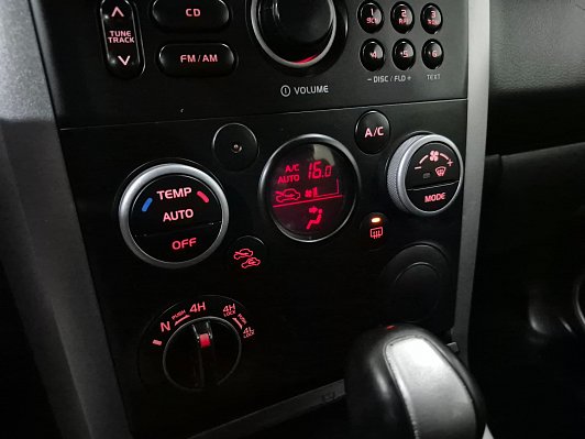 Suzuki Grand Vitara JLX-A, 2011 года, пробег 260616 км