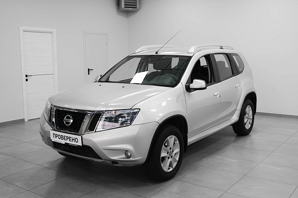 Nissan Terrano Elegance, 2019 года, пробег 20000 км