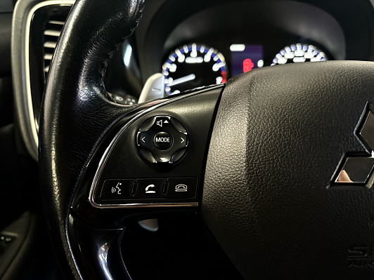 Mitsubishi Outlander Ultimate, 2015 года, пробег 169911 км