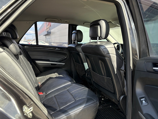 Mercedes-Benz M-Класс ML 350 CDI 4MATIC Особая серия, 2011 года, пробег 265770 км